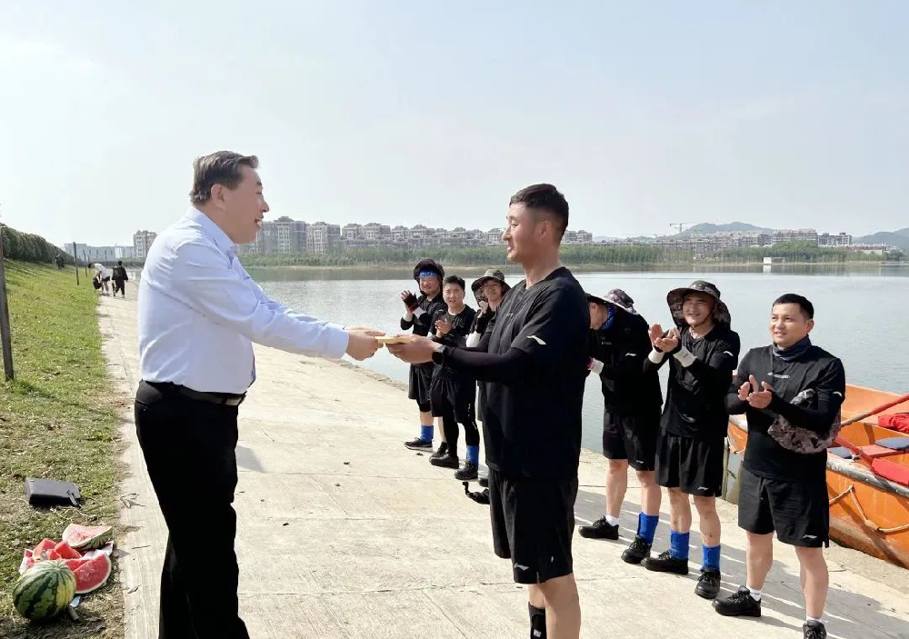 晁陽率隊(duì)慰問江蘇遠(yuǎn)洋備戰(zhàn)第六屆中國海員技能大比武集訓(xùn)隊(duì)員