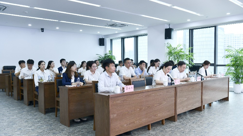 道德講堂 | 弘揚新時代航海精神，爭當(dāng)向海圖強奮楫者！