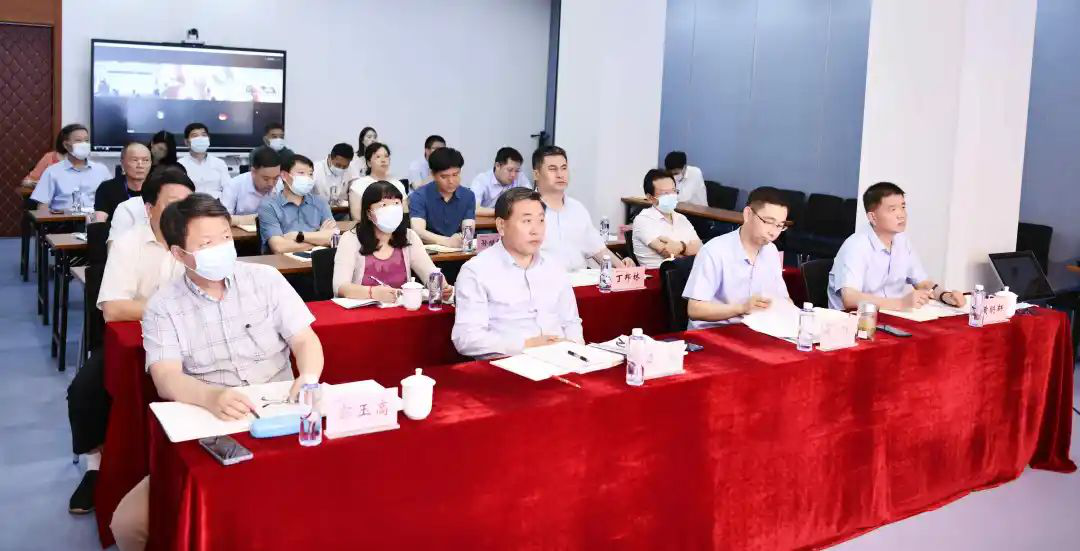 咬定青山不放松 加壓奮進(jìn)再出發(fā) 江蘇遠(yuǎn)洋召開(kāi)2022年度半年生產(chǎn)經(jīng)營(yíng)分析會(huì)