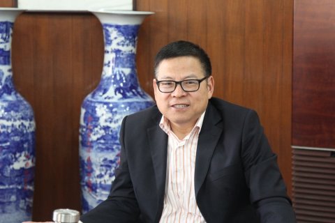 省港集團(tuán)副總經(jīng)理王樹華出席公司中層干部會議